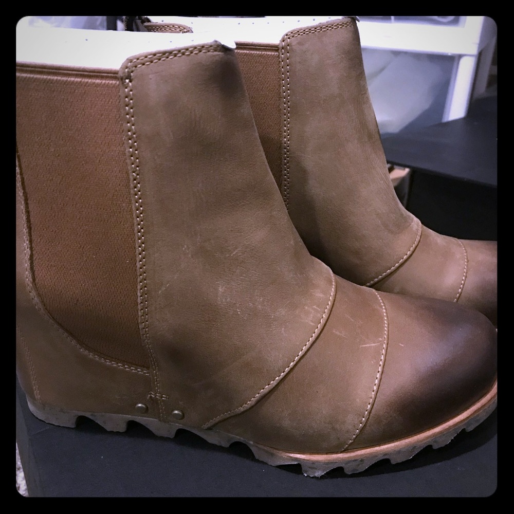 Brand New Sorel Lea in Elk S9